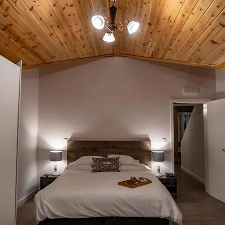 Apartment Penthouse Peaks - Casa Sao Joao -4 Star Tourist