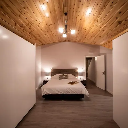 Penthouse Peaks - Casa Sao Joao -4 Star Tourist