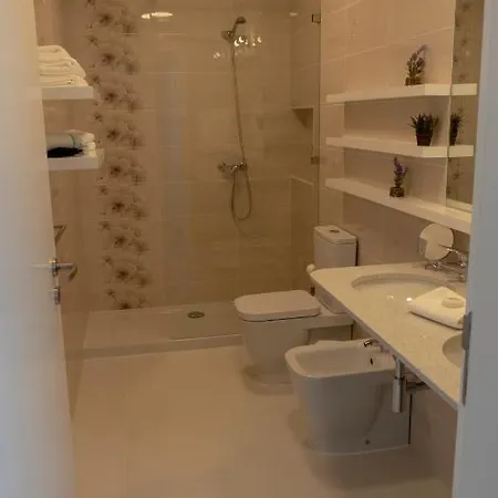 Penthouse Peaks - Casa Sao Joao -4 Star Tourist